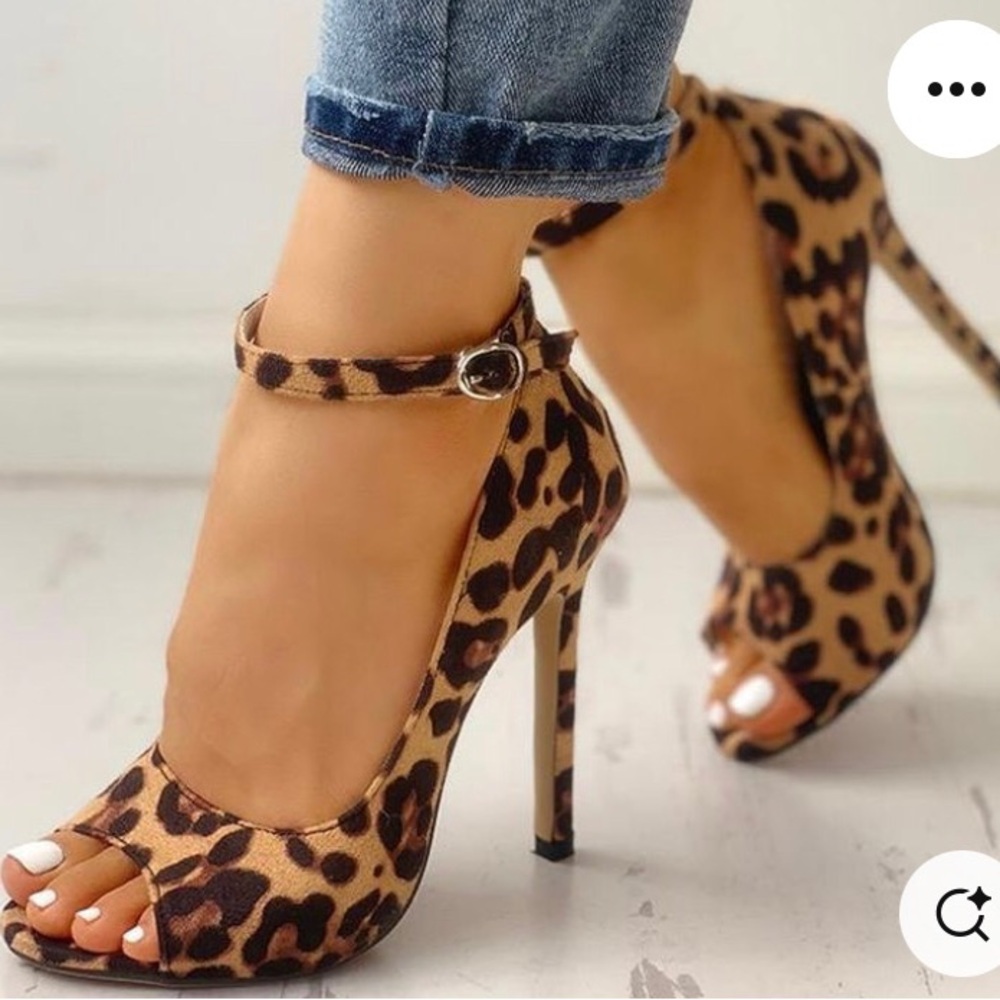 Nine West Paoletta Peep Toe Animal Print Pumps